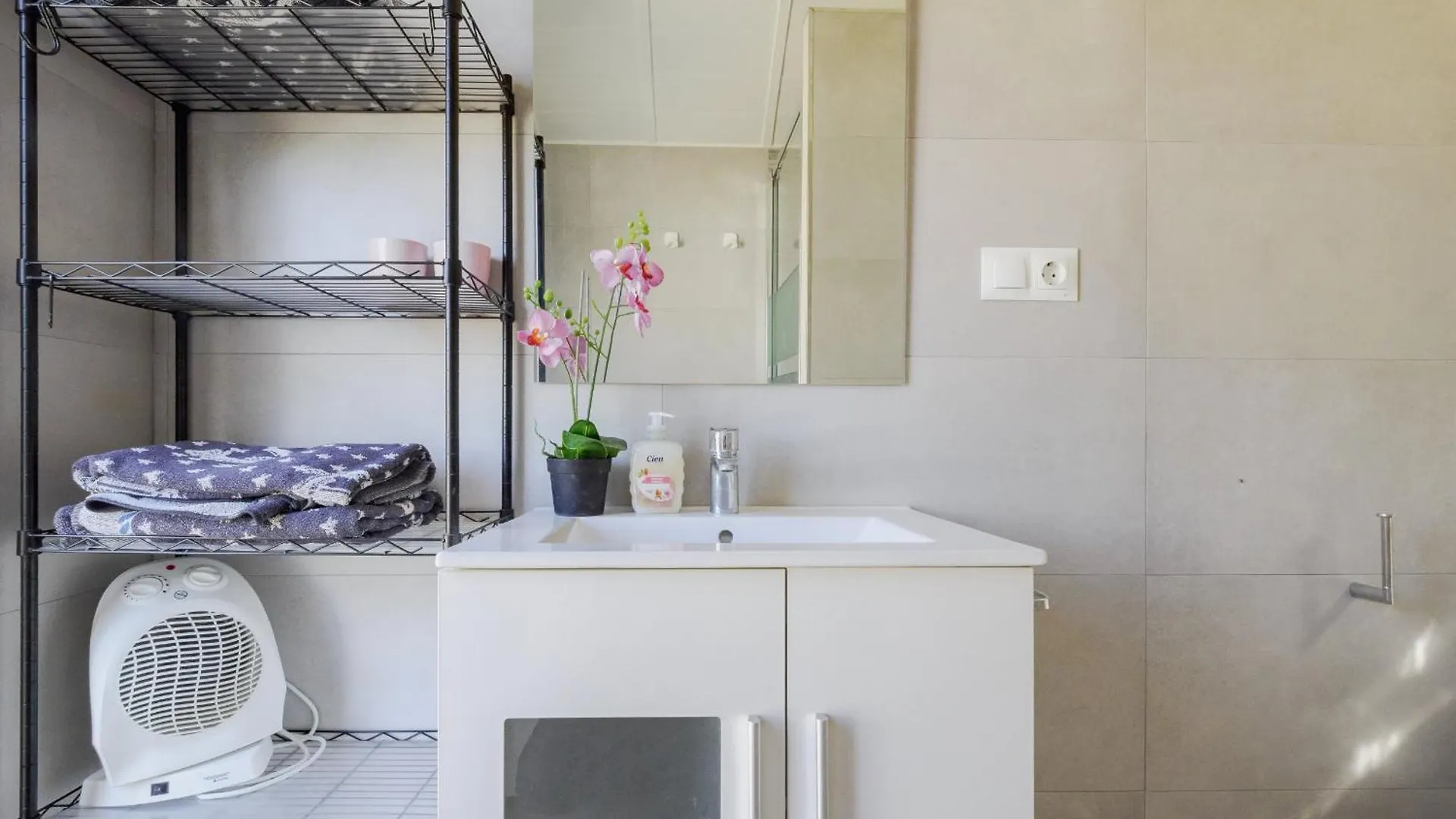 فيلا Cubo'S Casa Fernando كارتاما 0*,  إسبانيا